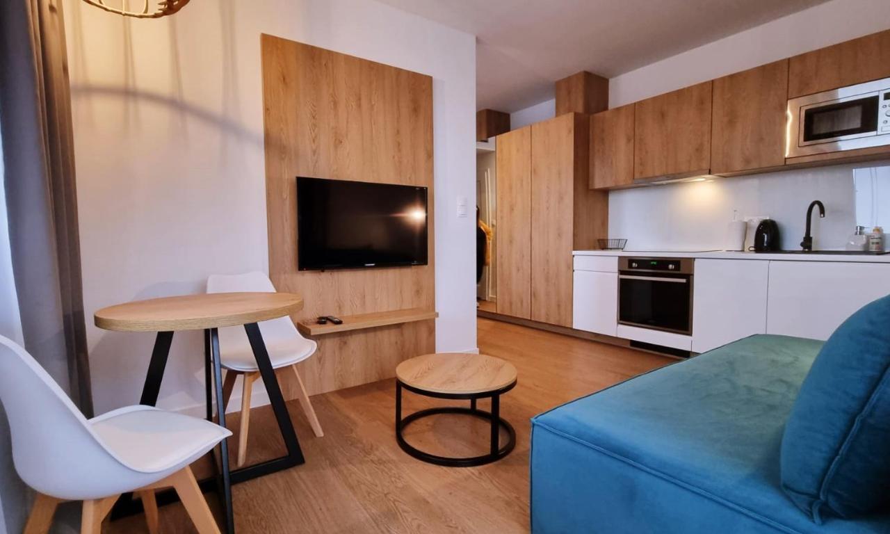 Prywatne Apartamenty W Hotelu - 365Pam Sarbinowo Eksteriør billede