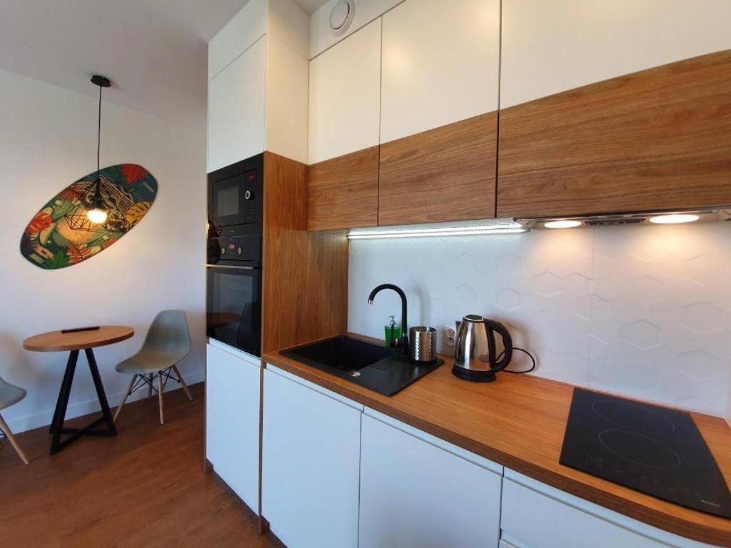 Prywatne Apartamenty W Hotelu - 365Pam Sarbinowo Eksteriør billede